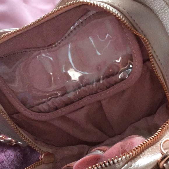 Cute Valentine makeup 5 brushes x face, eye in a rose gold portable bag Spectrum - Picture 3 of 4